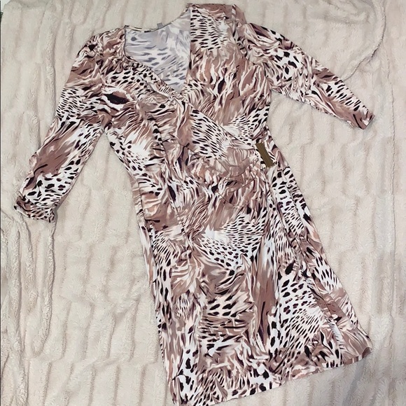 Jennifer Lopez Leopard Dress - Picture 1 of 8